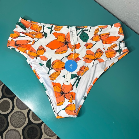 Tara Grinna Blue Top and Orange floral Bottoms bikini - Picture 8 of 11